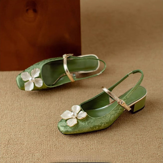 Belisama | Mary Jane Pumps with Block Heel and Floral Embellishment
