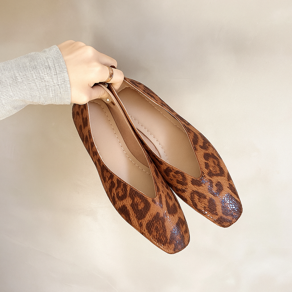 Raina | Pointed Toe Leopard Flats