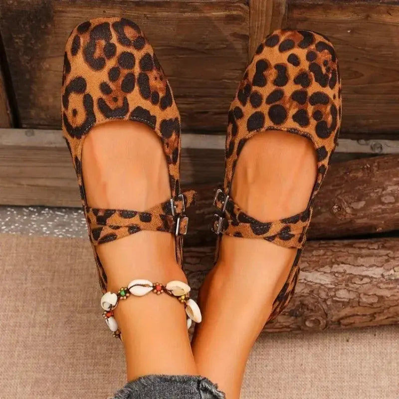 Esperanza | Chic Leopard Print Ballet Flats