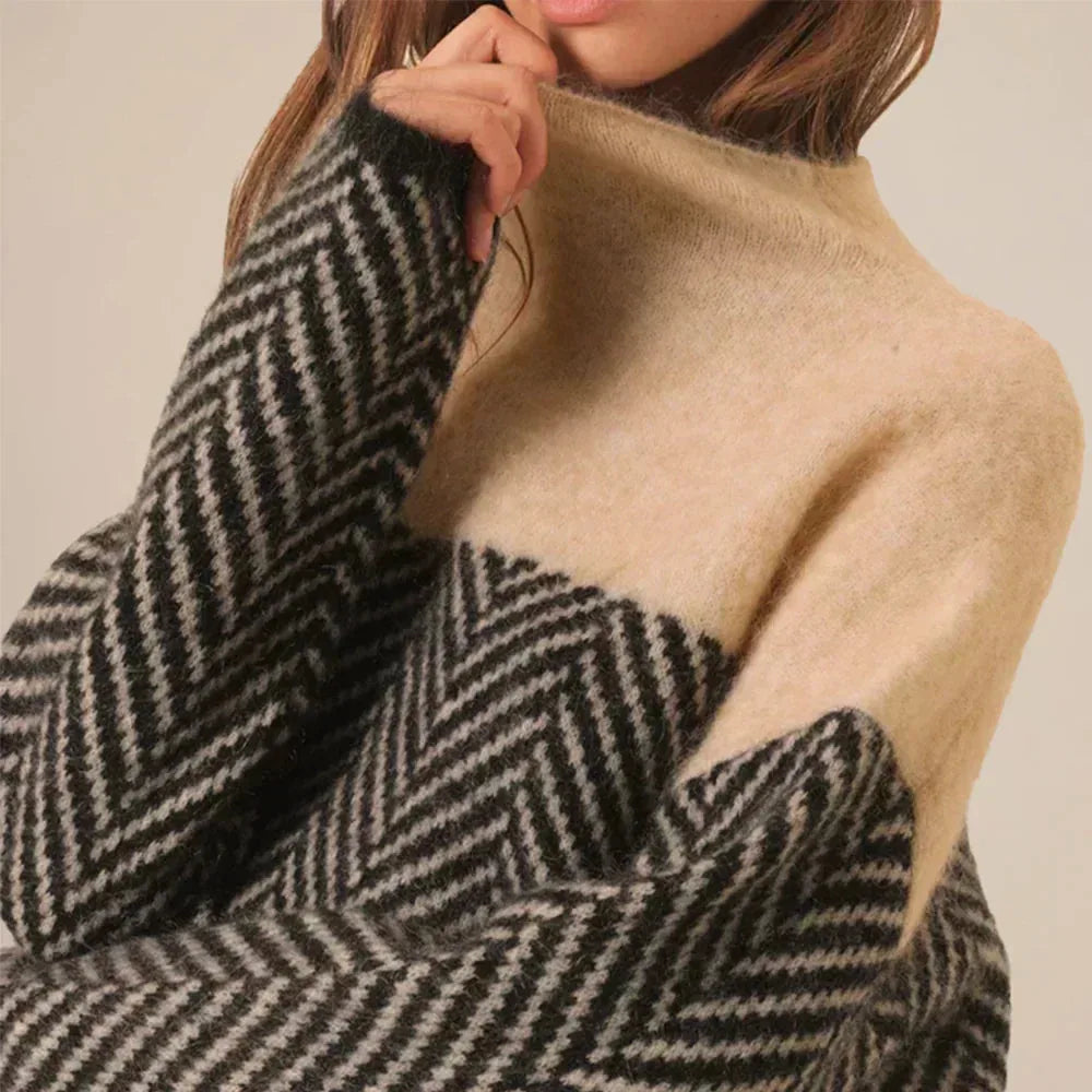 Eva | Stylish Herringbone Knit Sweater