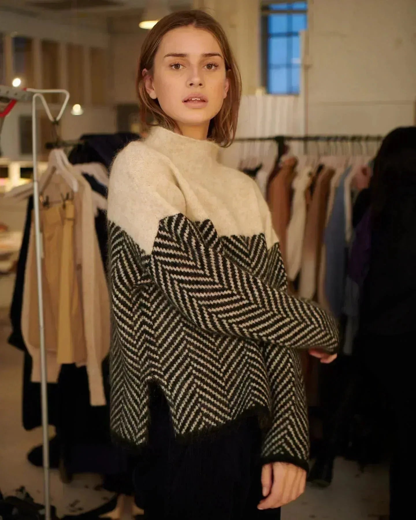 Eva | Stylish Herringbone Knit Sweater