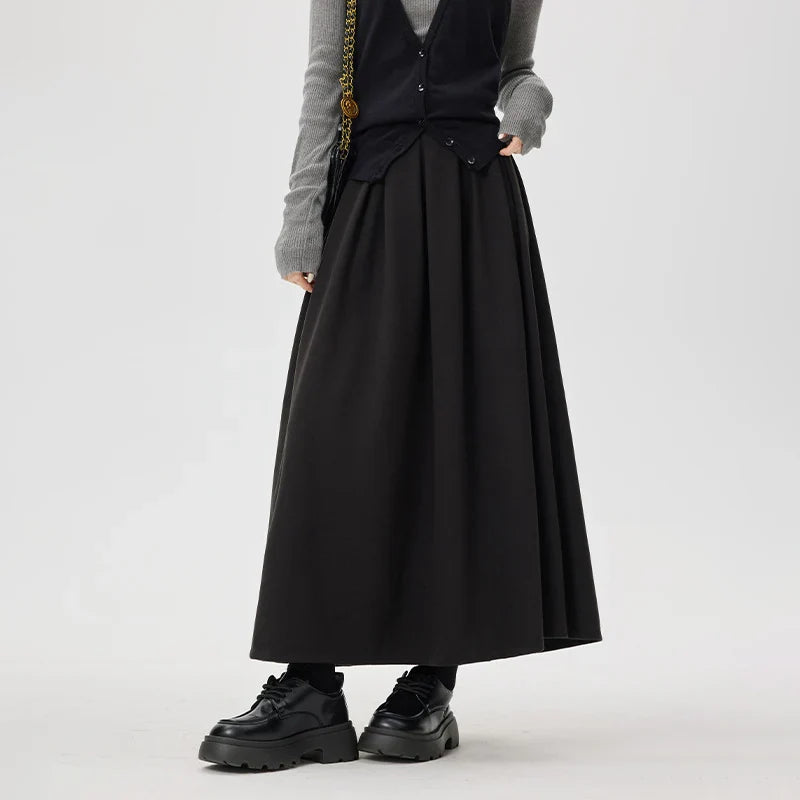Corvina | Long Pleated Skirt - Elegant & Flowing Design