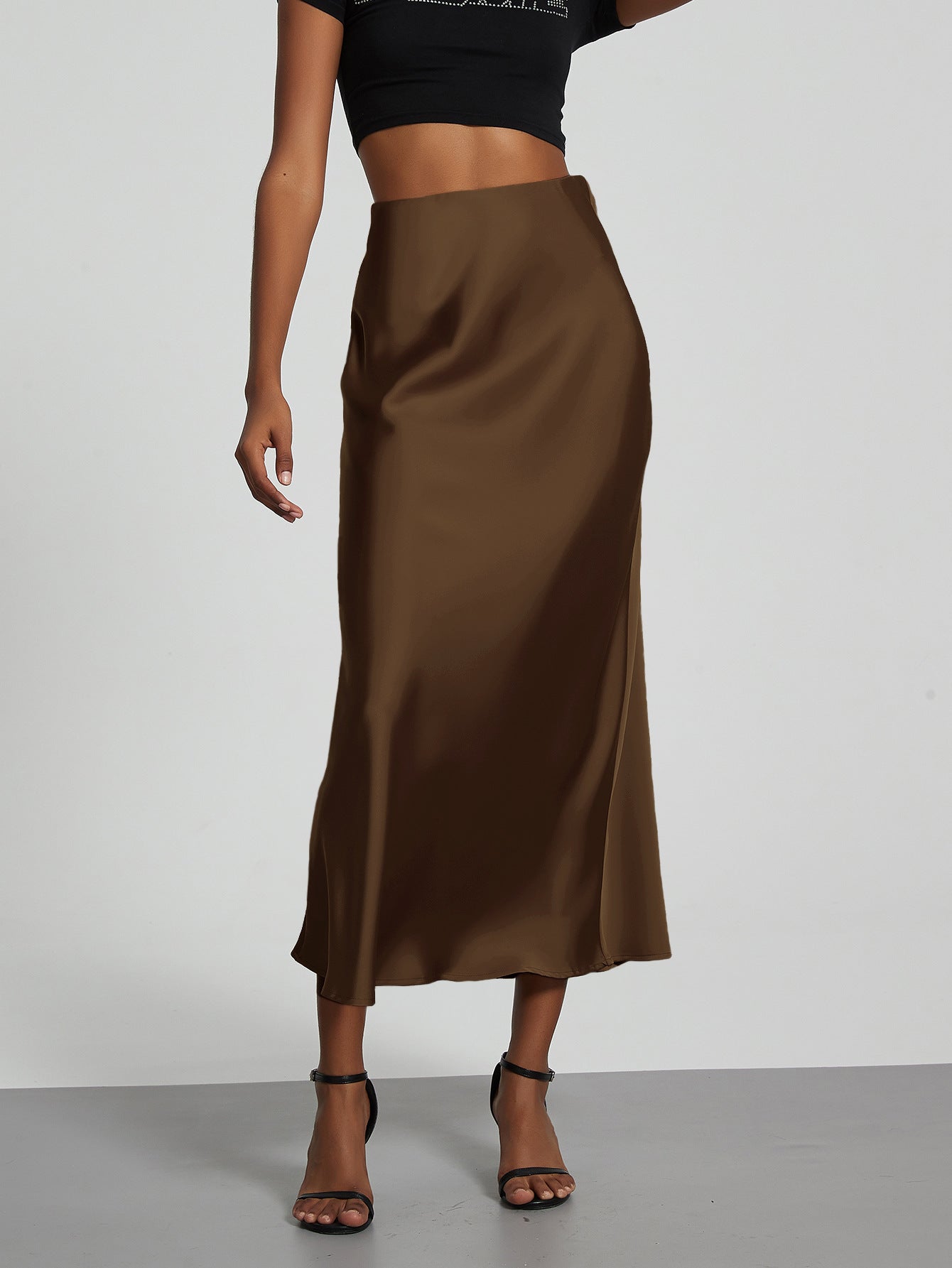 Philomena | A-Line Satin Midi Skirt with Side Zipper and Mid-Calf Hem