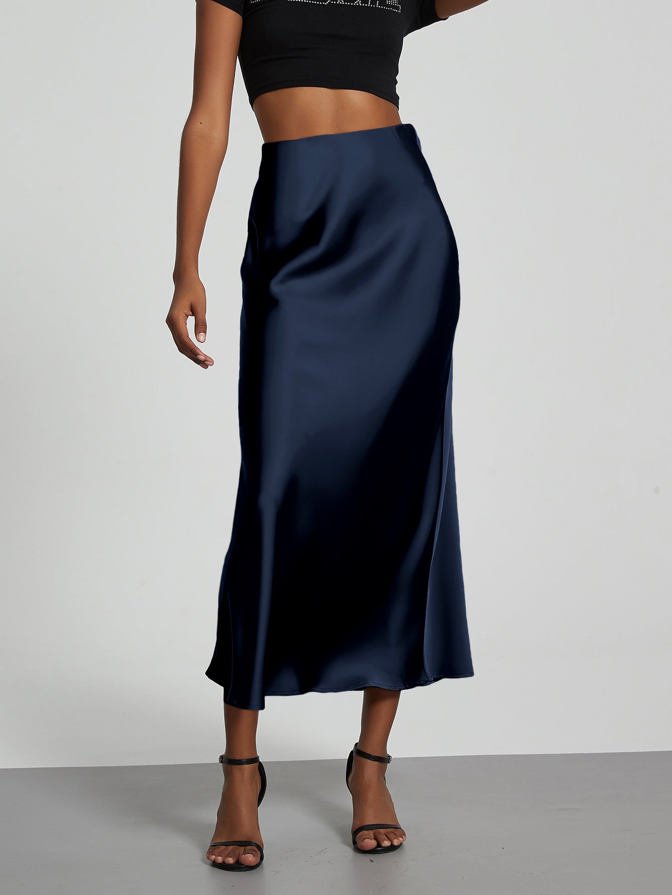Philomena | A-Line Satin Midi Skirt with Side Zipper and Mid-Calf Hem