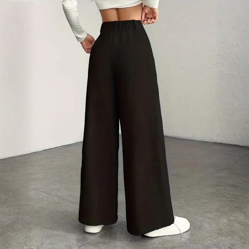 Amabel | High-Waisted Wide-Leg Corduroy Pants photo