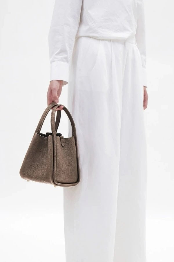 Anneke | Full-Grain Leather Bucket Bag photo