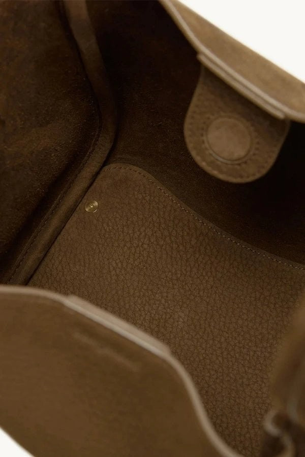 Anneke | Full-Grain Leather Bucket Bag photo