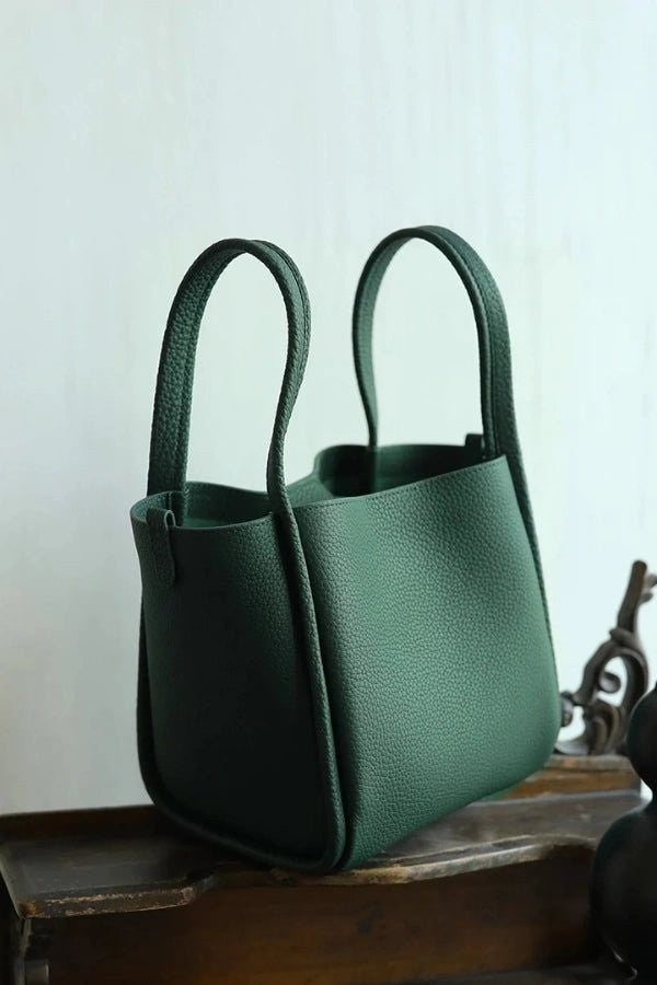 Anneke | Full-Grain Leather Bucket Bag photo
