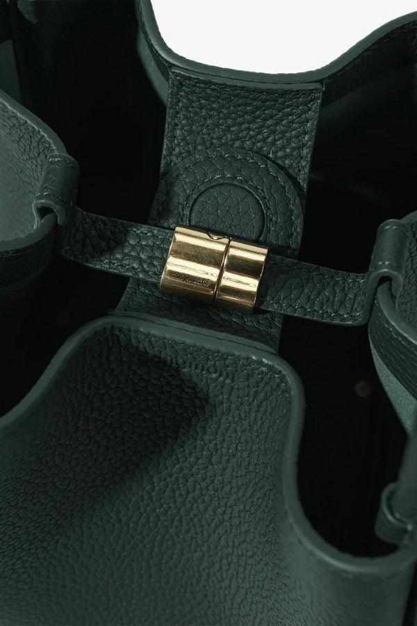 Anneke | Full-Grain Leather Bucket Bag photo