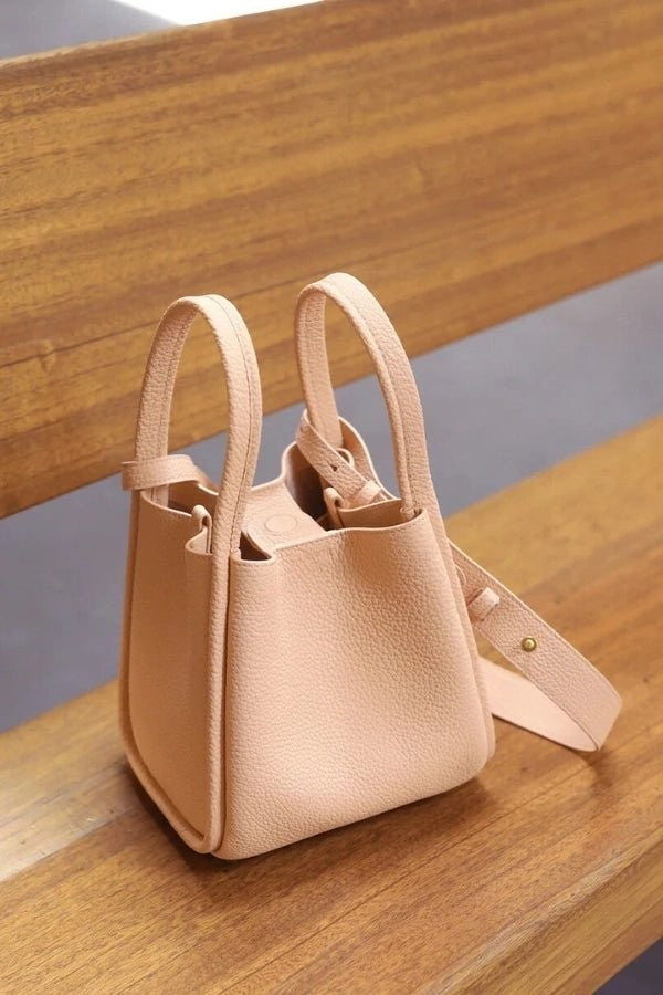 Anneke | Full-Grain Leather Bucket Bag photo
