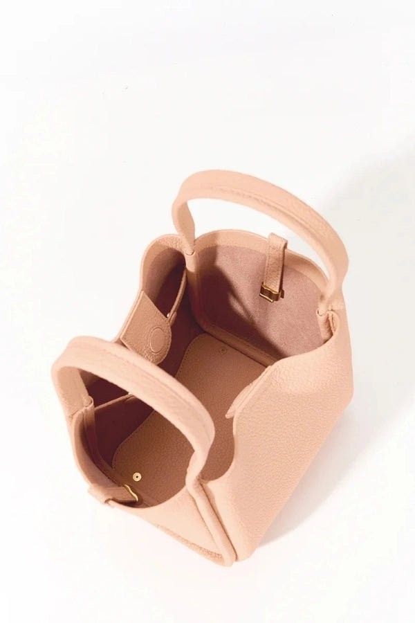 Anneke | Full-Grain Leather Bucket Bag photo