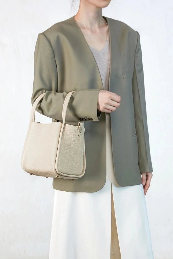 Anneke | Full-Grain Leather Bucket Bag photo