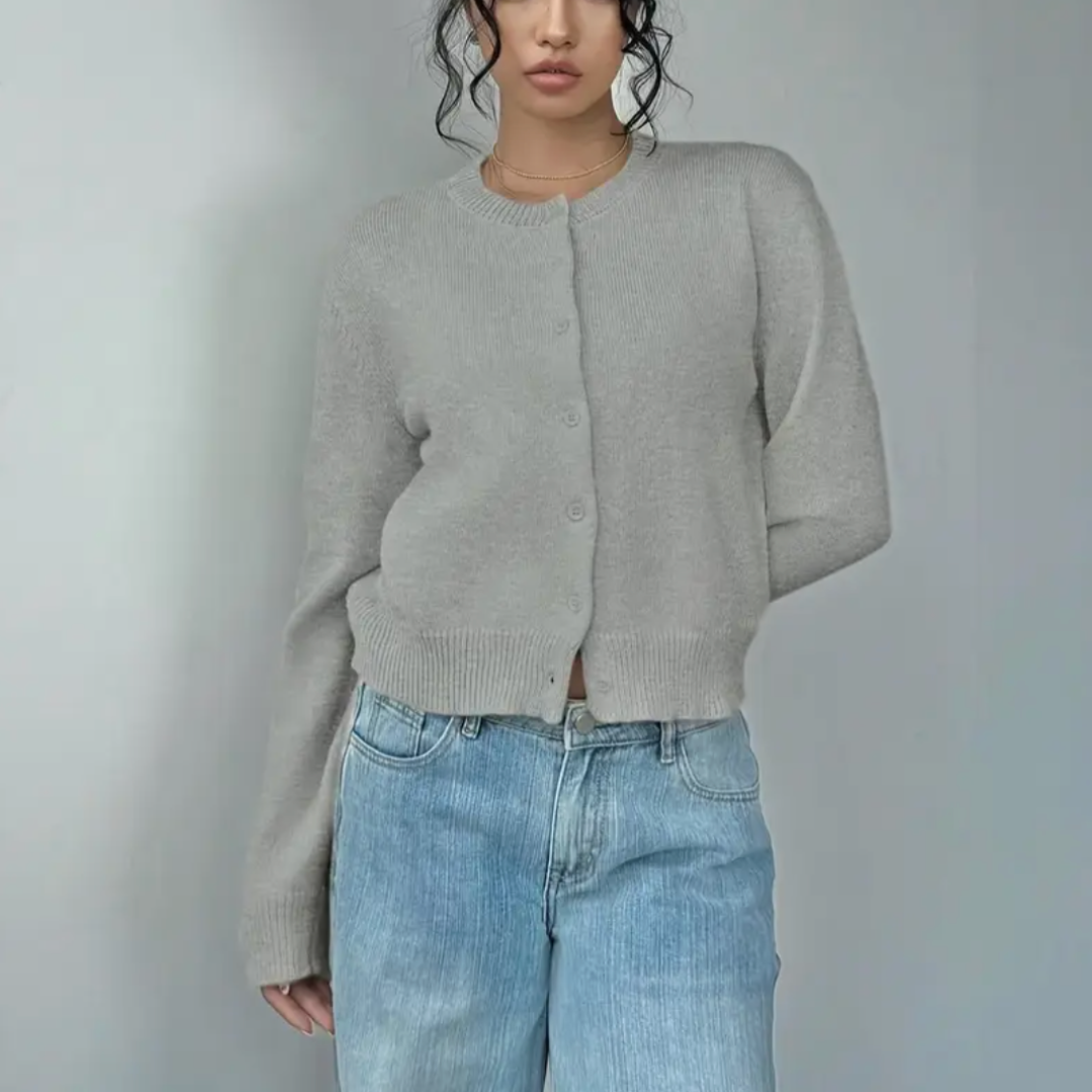 Perpetua | Cropped Cardigan with Crew Neck and Button Front