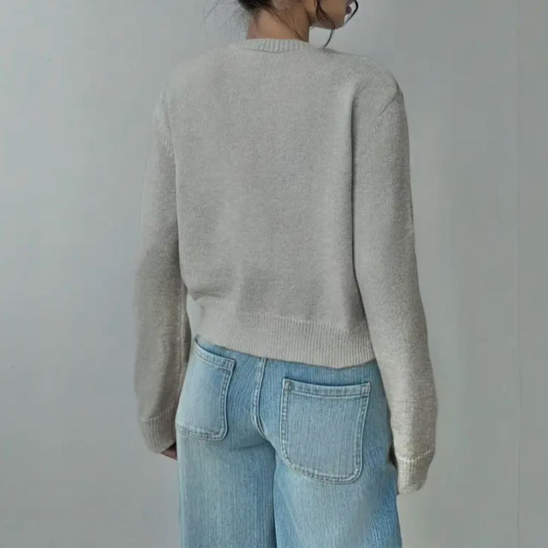 Perpetua | Cropped Cardigan with Crew Neck and Button Front