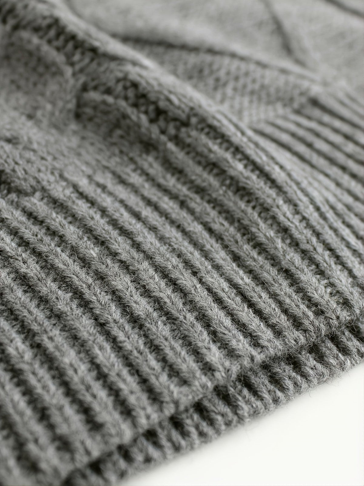 Cora | Women's Cozy Cable-Knit V-Neck Sweater Vest