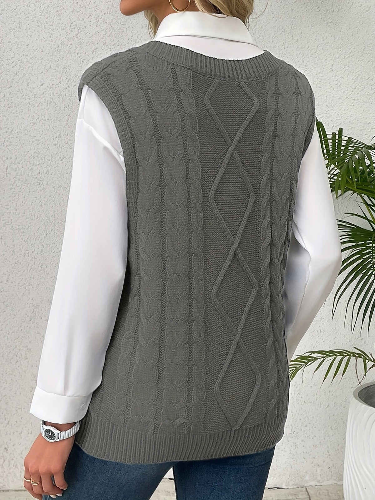 Cora | Women's Cozy Cable-Knit V-Neck Sweater Vest