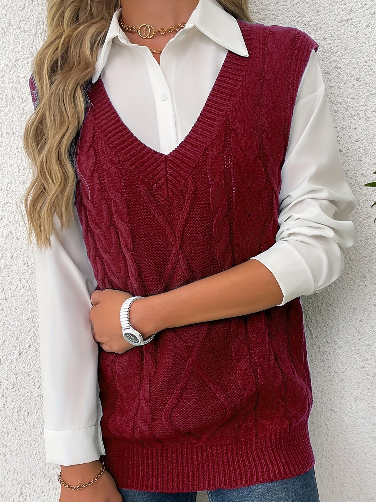 Cora | Women's Cozy Cable-Knit V-Neck Sweater Vest