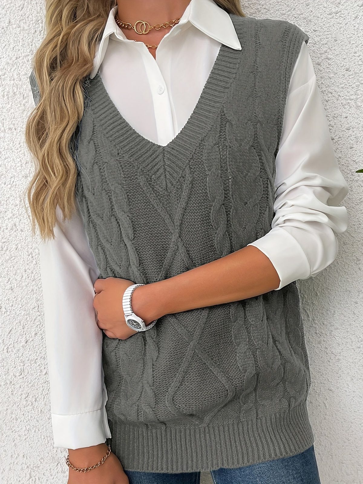 Cora | Women's Cozy Cable-Knit V-Neck Sweater Vest