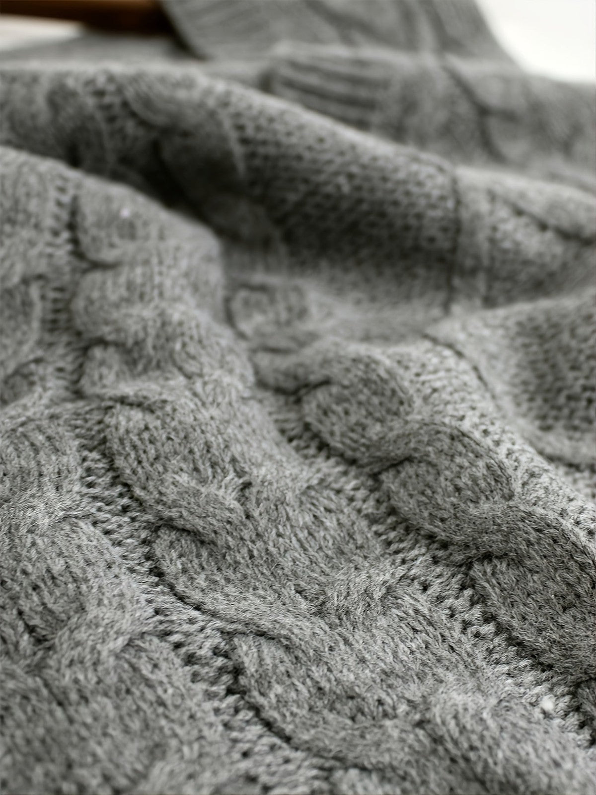 Cora | Women's Cozy Cable-Knit V-Neck Sweater Vest