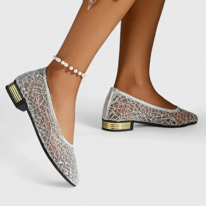 Virginie | Cutout Daily-Wear Flats