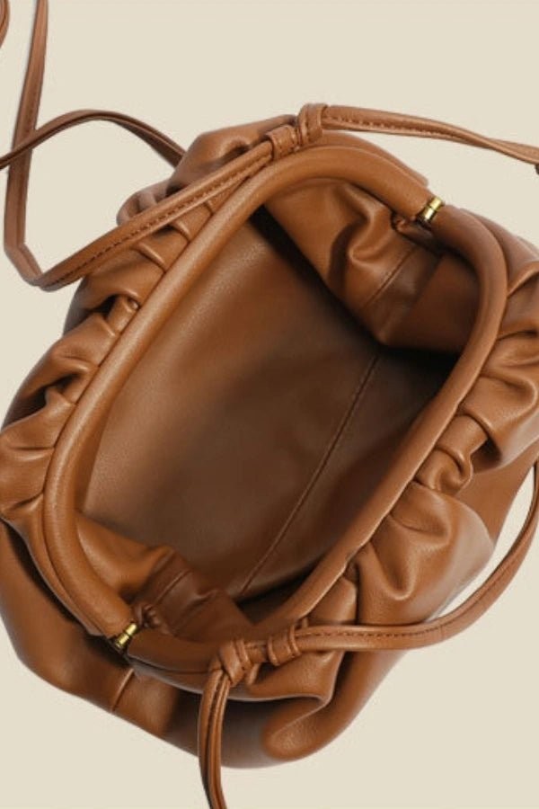 Liesel | Cloud-Shaped Leather Shoulder Bag photo