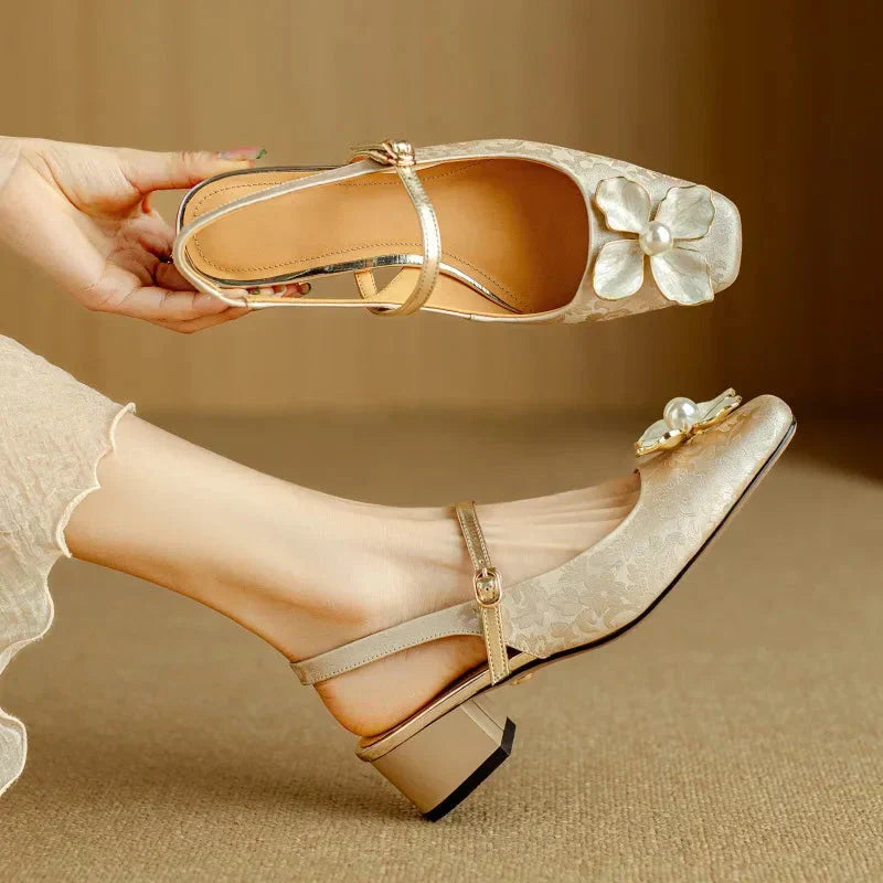 Belisama | Mary Jane Pumps with Block Heel and Floral Embellishment