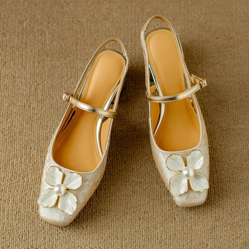 Belisama | Mary Jane Pumps with Block Heel and Floral Embellishment