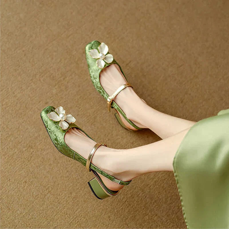Belisama | Mary Jane Pumps with Block Heel and Floral Embellishment