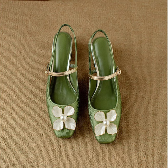 Belisama | Mary Jane Pumps with Block Heel and Floral Embellishment