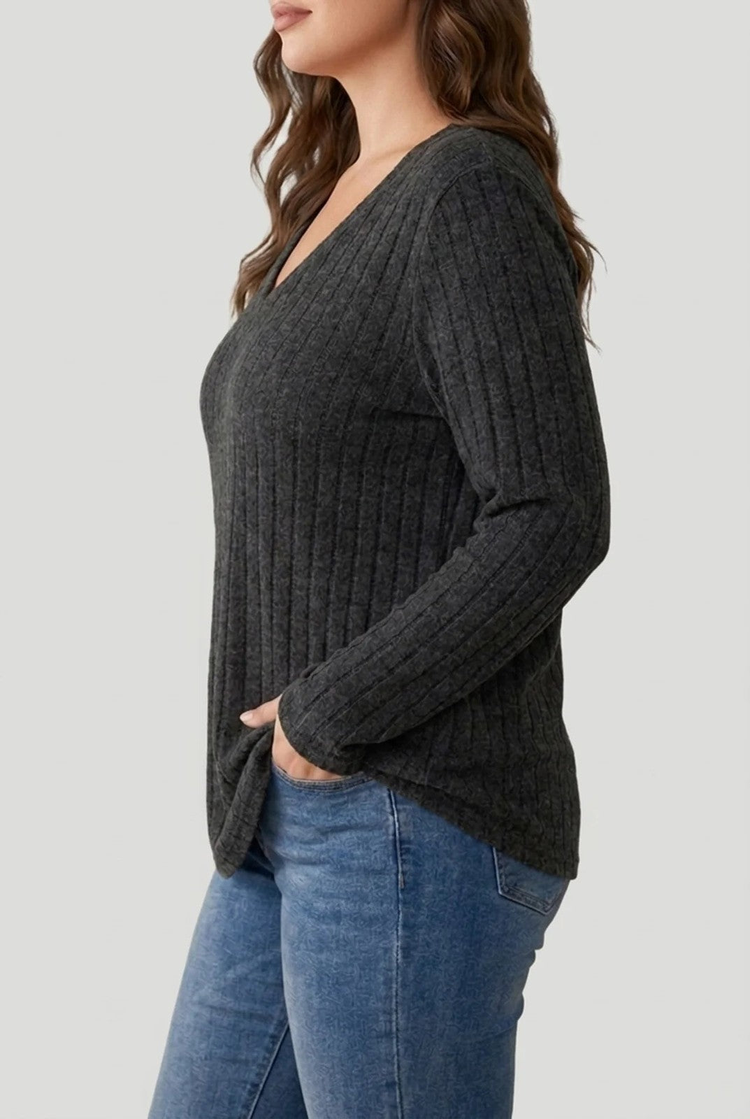 Bronwyn | Ribbed V-Neck Sweater in Soft Stretch Knit